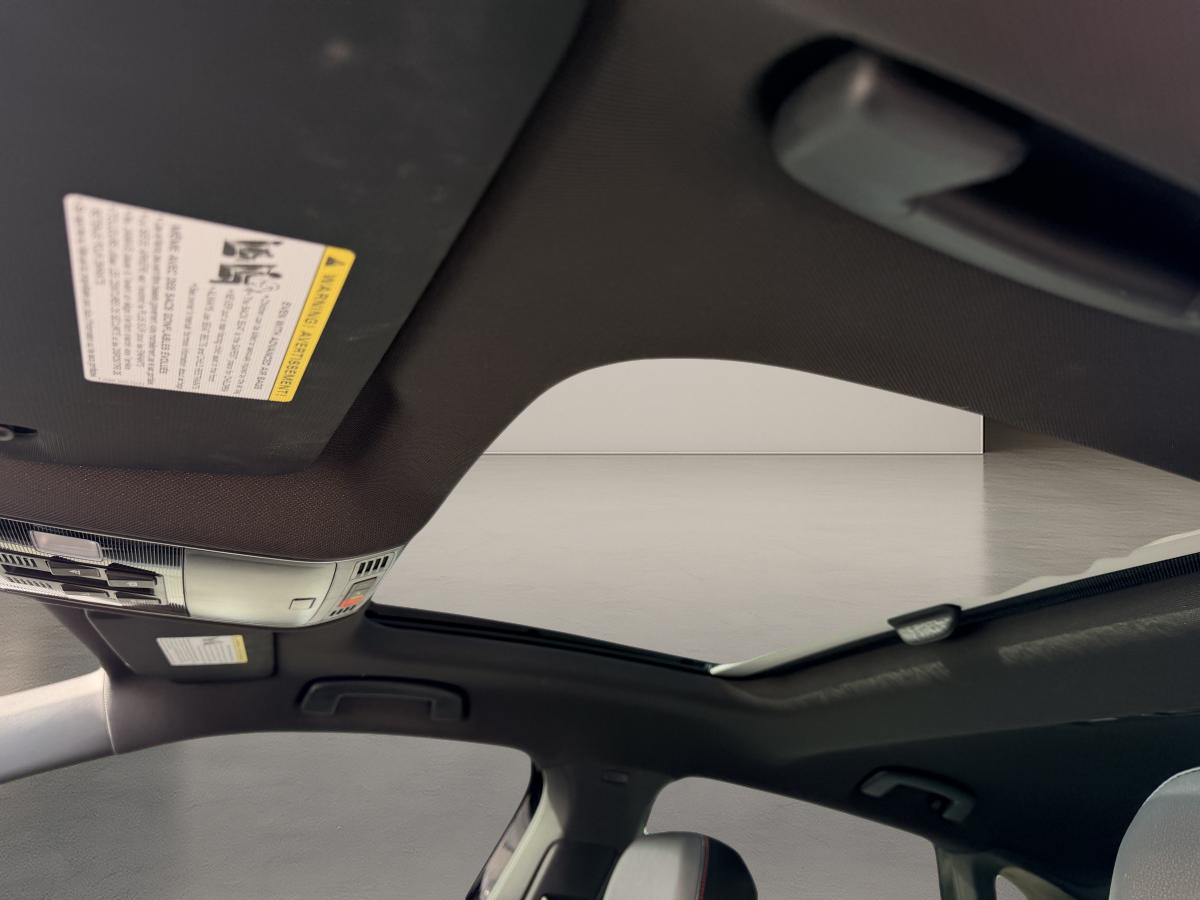 2025 Volkswagen Jetta GLI - Image 14