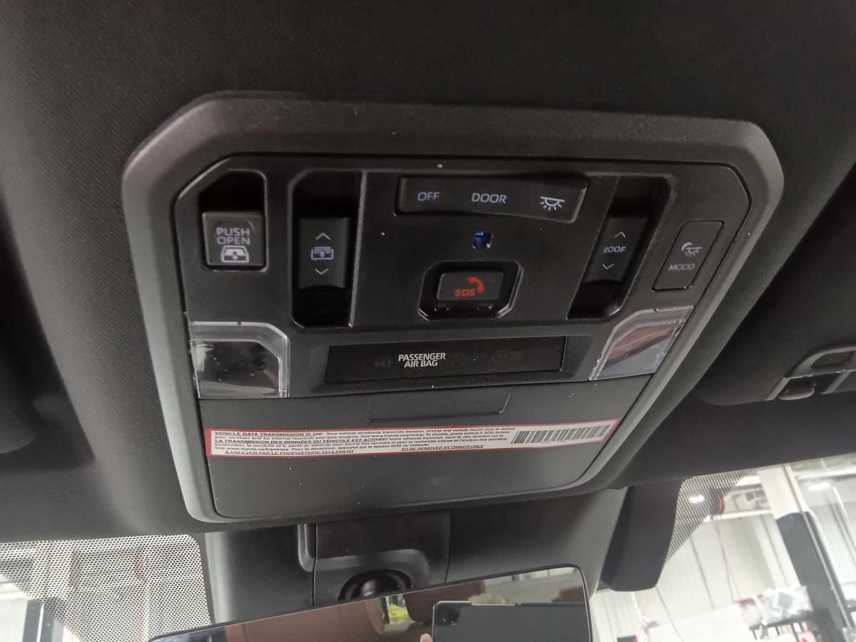 2022 Toyota Tundra Hybrid - Image 27