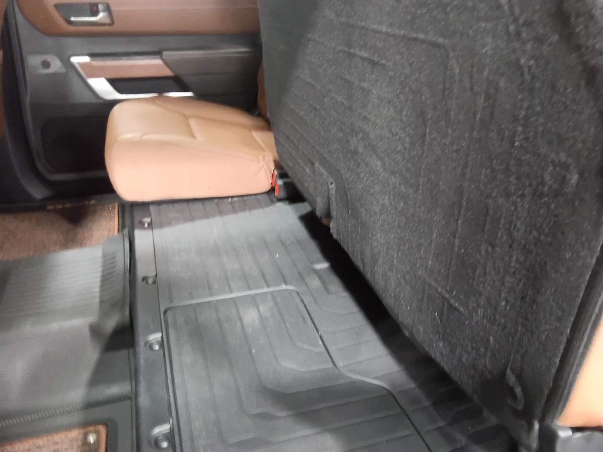 2022 Toyota Tundra Hybrid - Image 29