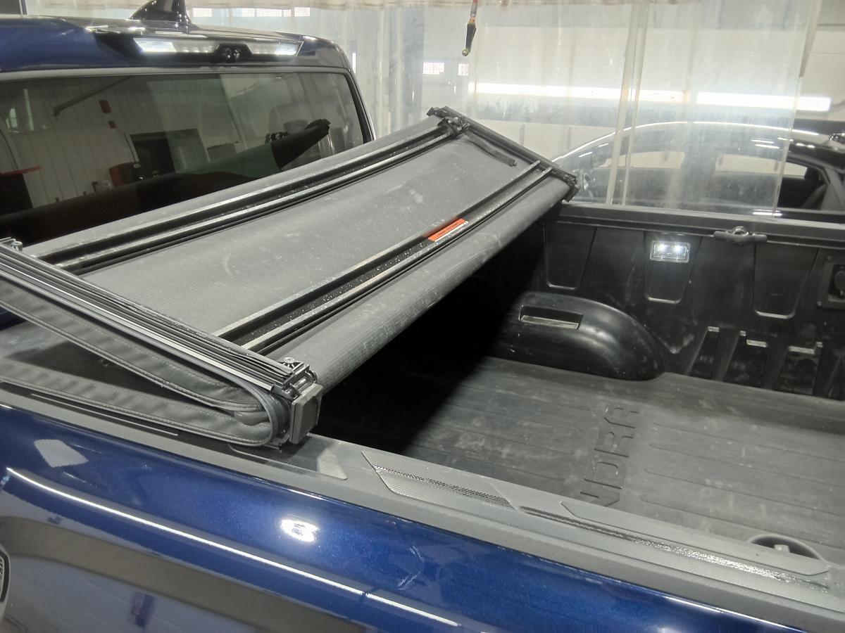 2022 Toyota Tundra Hybrid - Image 31