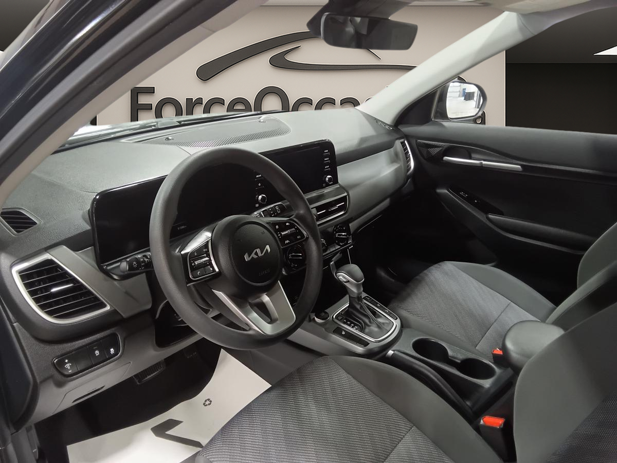 2024 Kia Seltos - Image 13