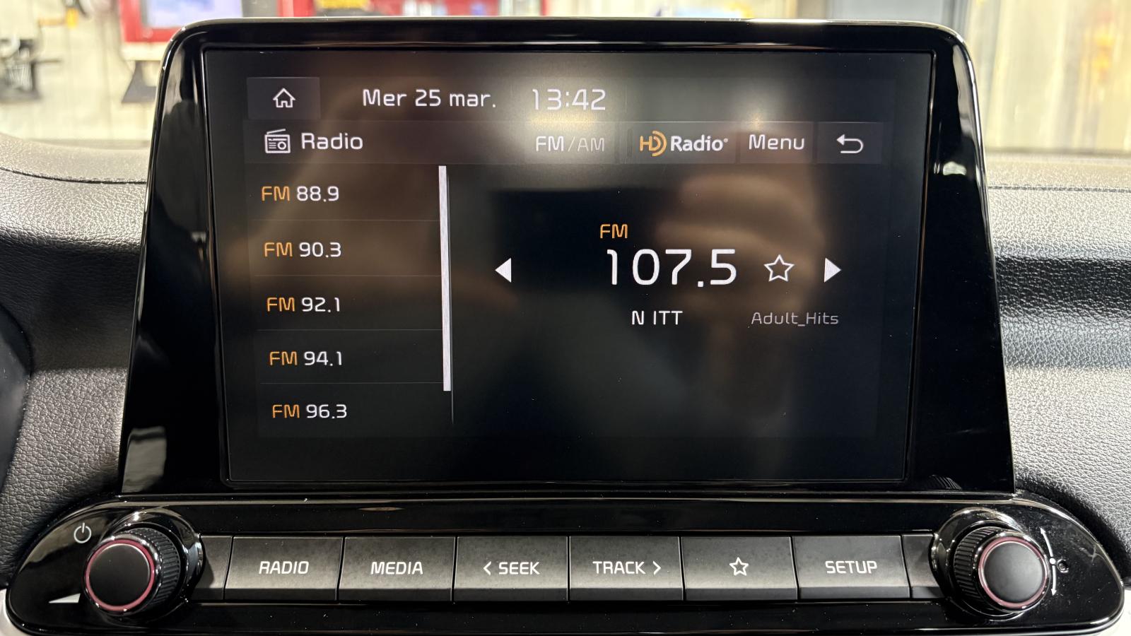 2024 Kia Forte - Image 32