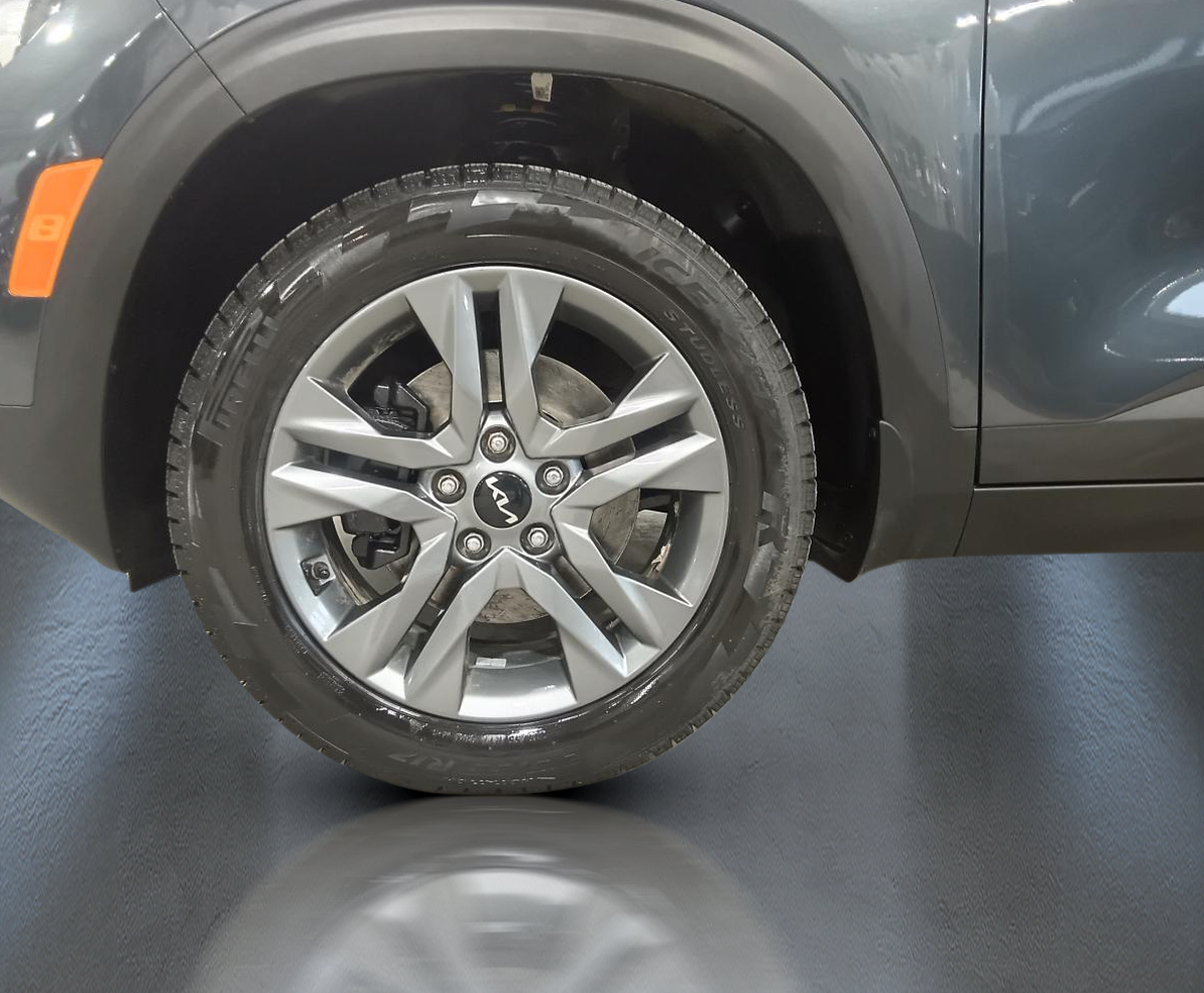 2022 Kia Seltos - Image 6