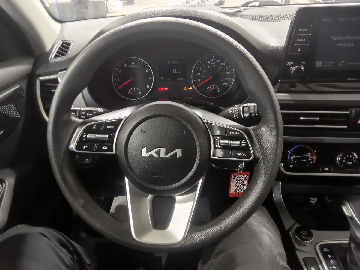 2022 Kia Seltos - Image 15