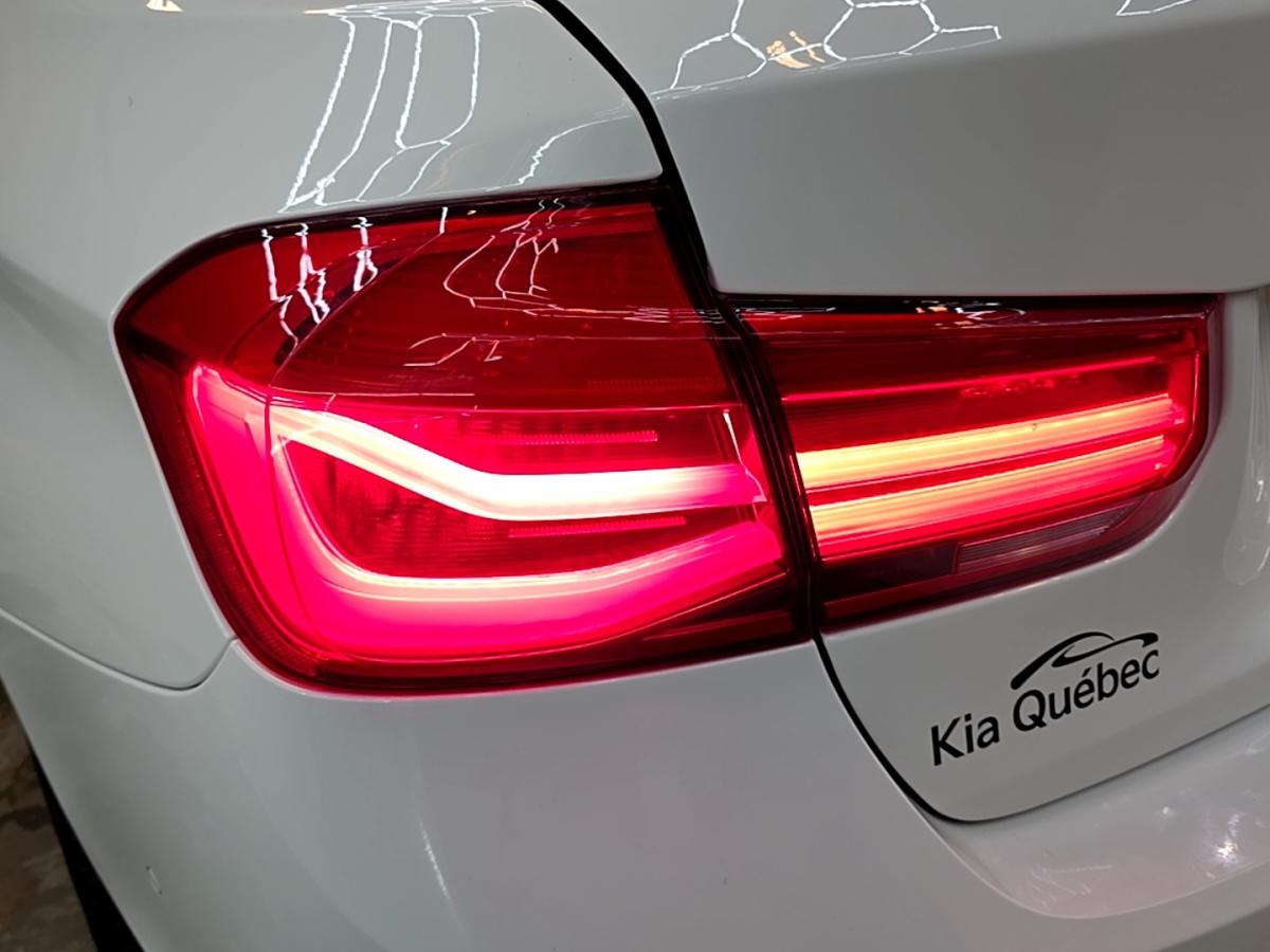 2017 BMW 330e - Image 12