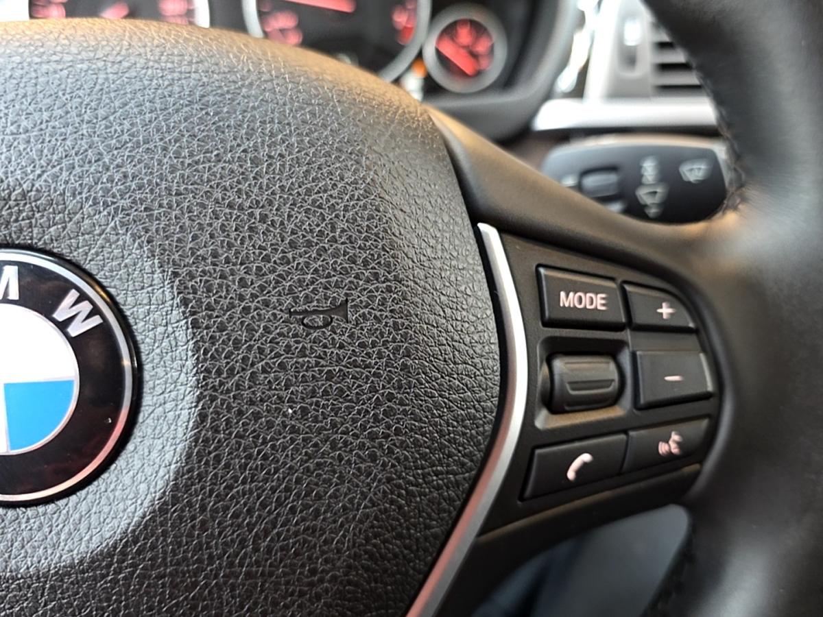 2017 BMW 330e - Image 31