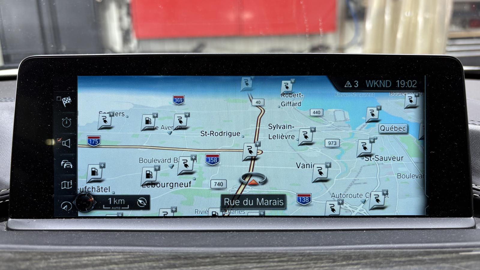 2017 BMW 330e - Image 33