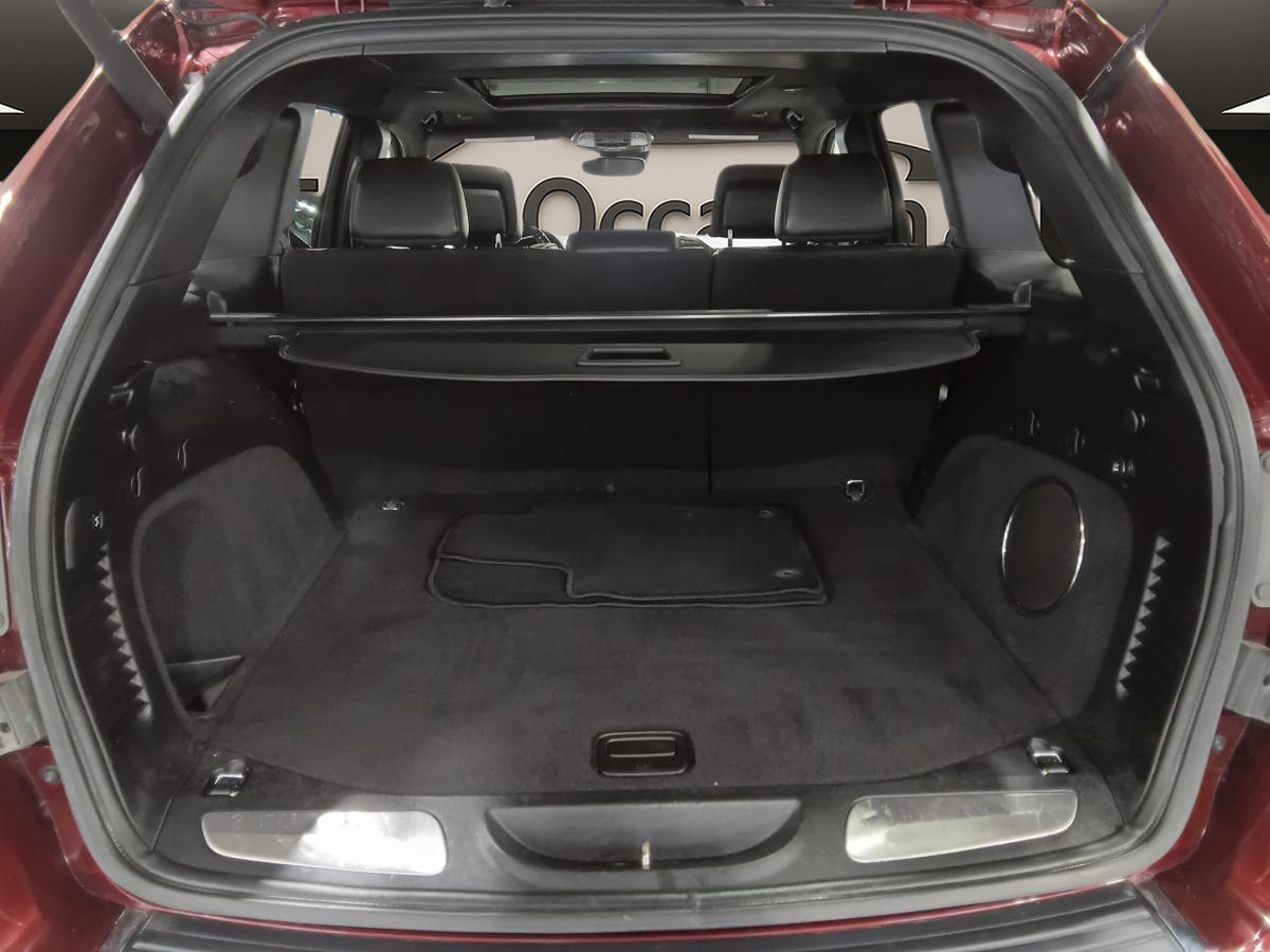 2020 Jeep Grand Cherokee - Image 8