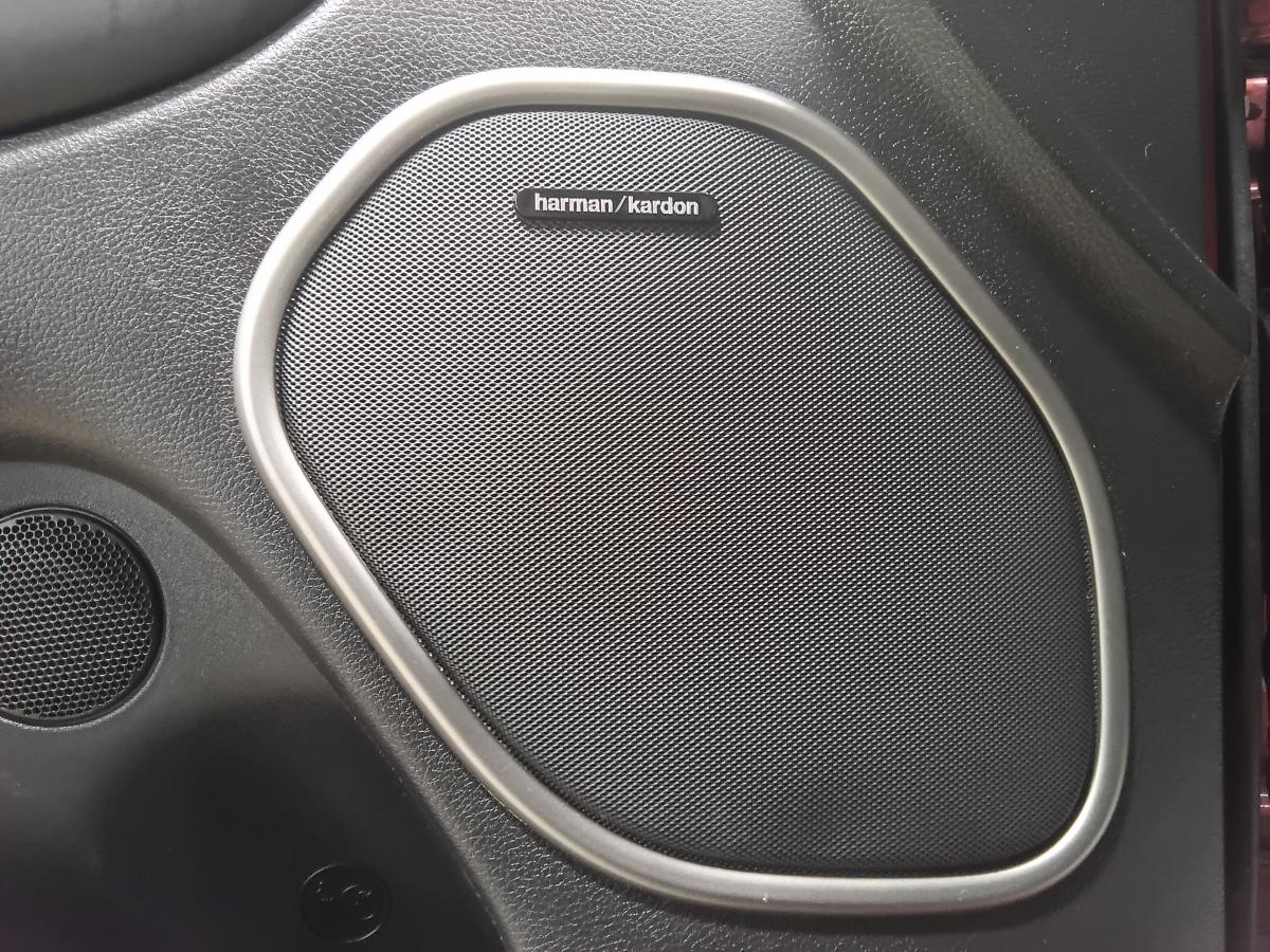 2020 Jeep Grand Cherokee - Image 24