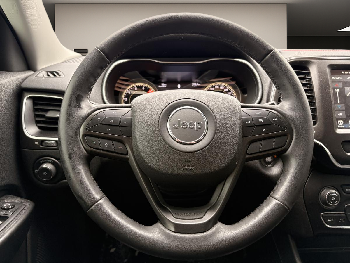 2021 Jeep Cherokee - Image 10