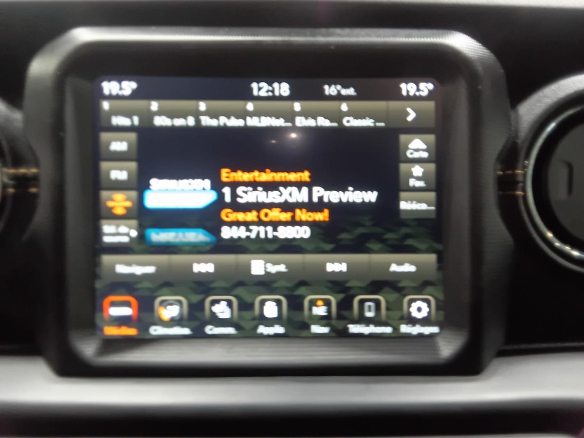 2023 Jeep Wrangler 4xe - Image 30