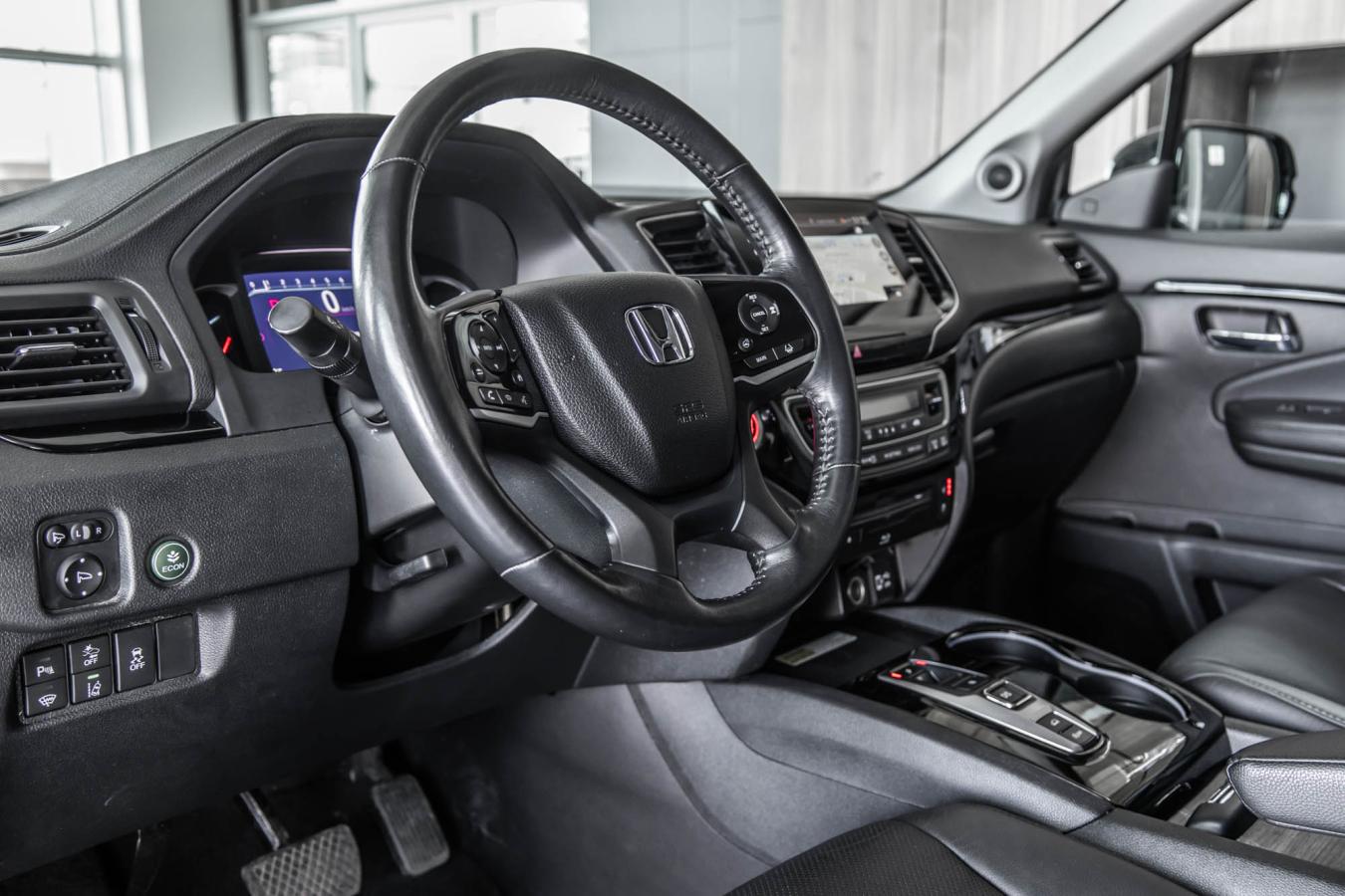 2022 Honda Pilot - Image 16