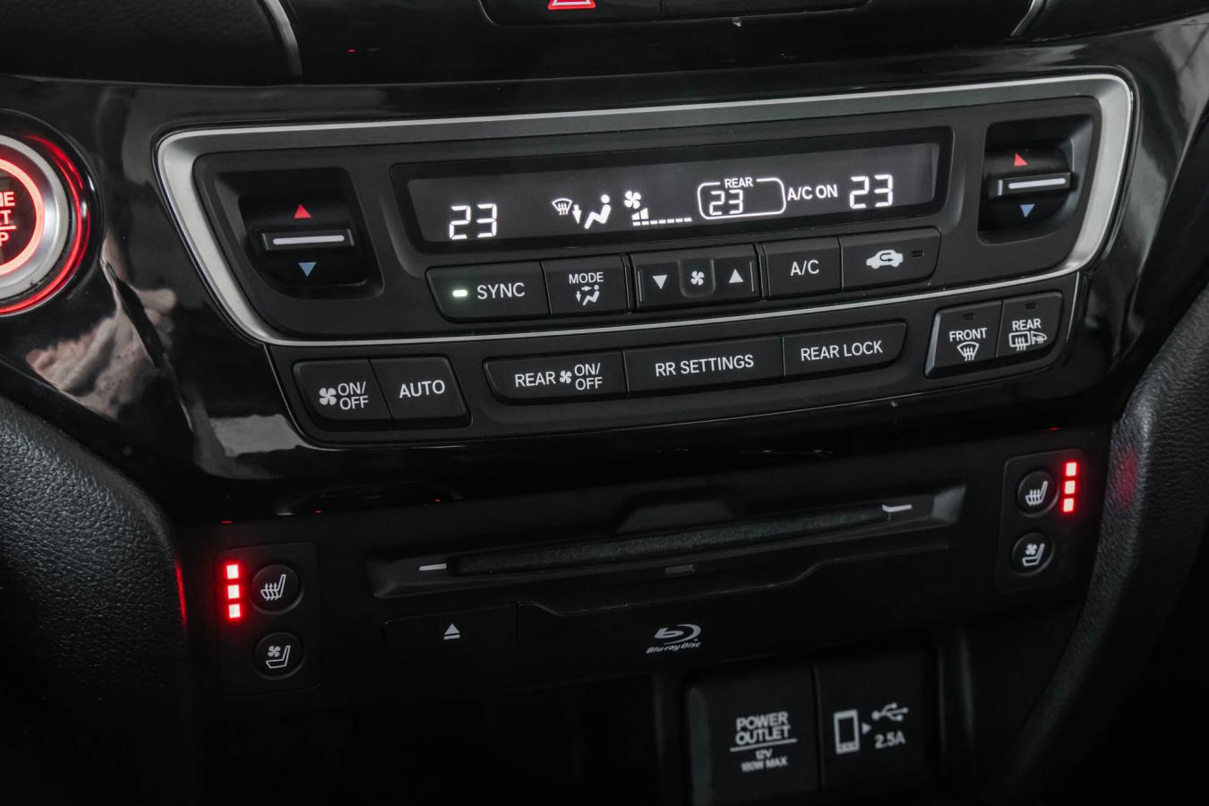 2022 Honda Pilot - Image 25