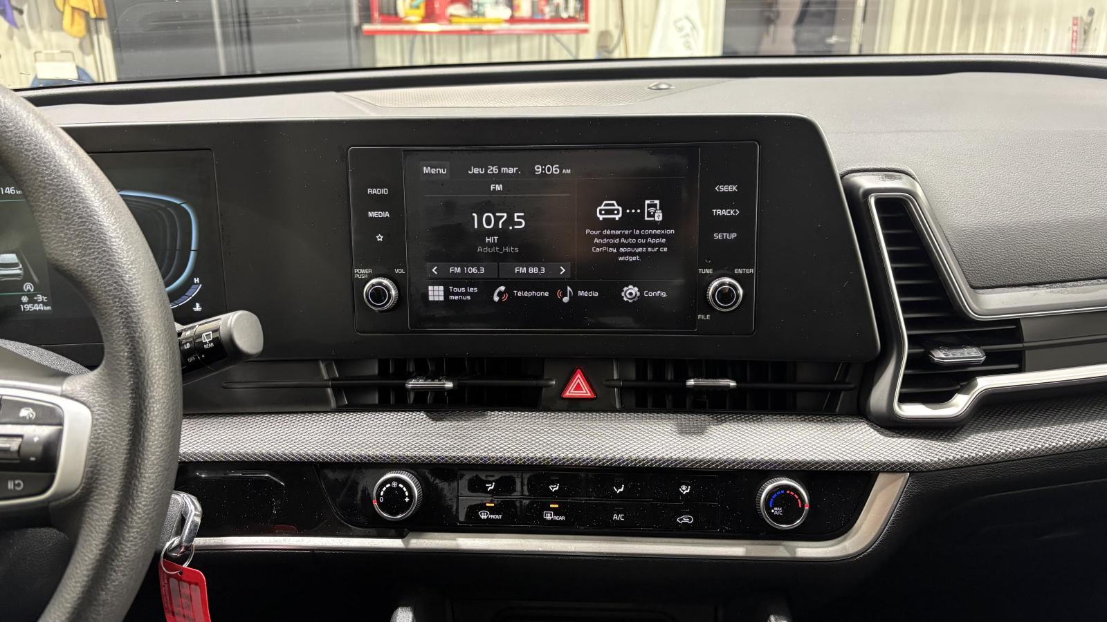 2024 Kia Sportage - Image 18