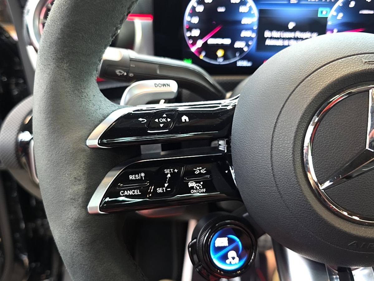 2024 Mercedes-Benz CLA 35 AMG - Image 32