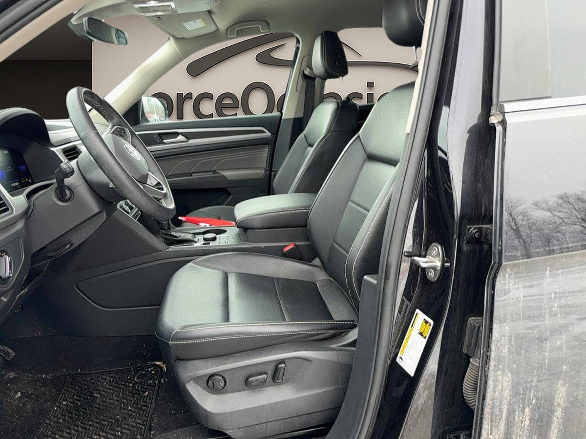 2022 Volkswagen Atlas - Image 11