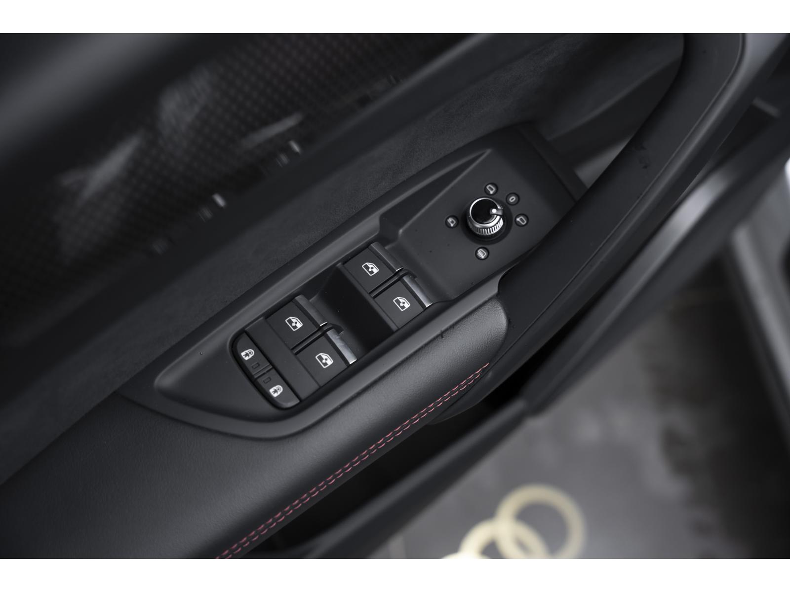 2023 Audi SQ5 - Image 21