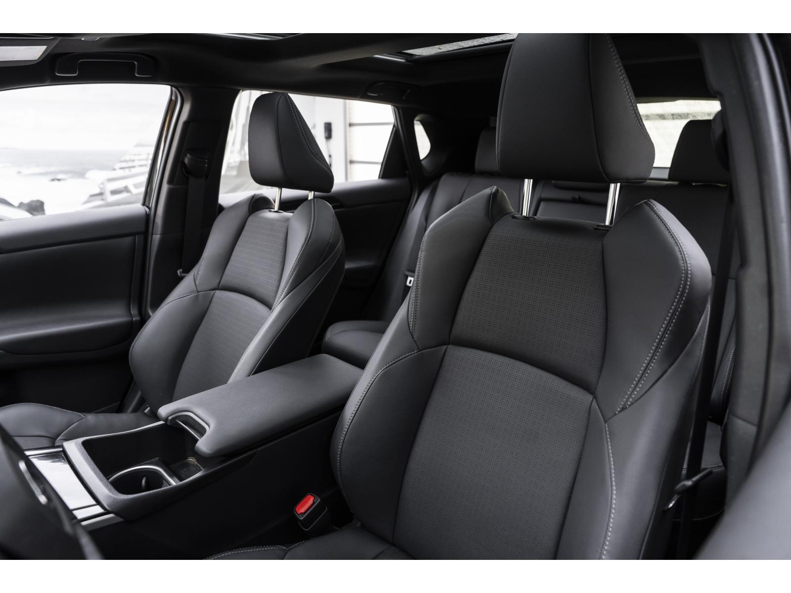 2024 Subaru Solterra - Image 35