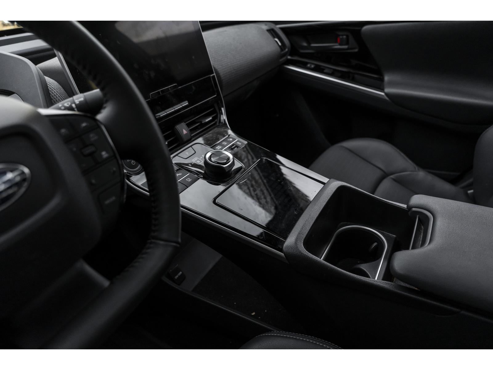 2024 Subaru Solterra - Image 39