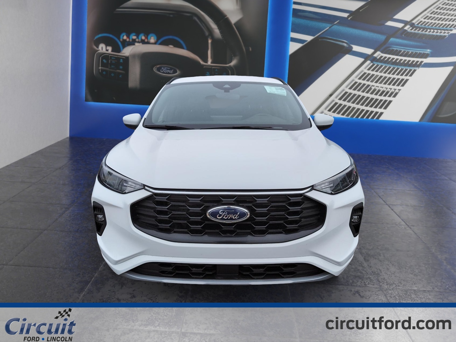 2023 Ford Escape - Image 2