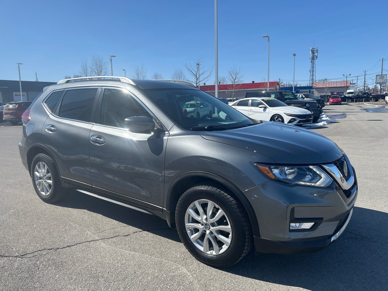 2018 Nissan Rogue - Image 4