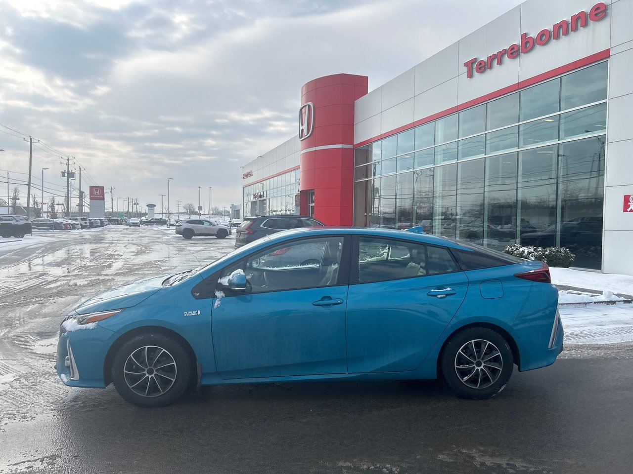 2022 Toyota Prius Prime - Image 3