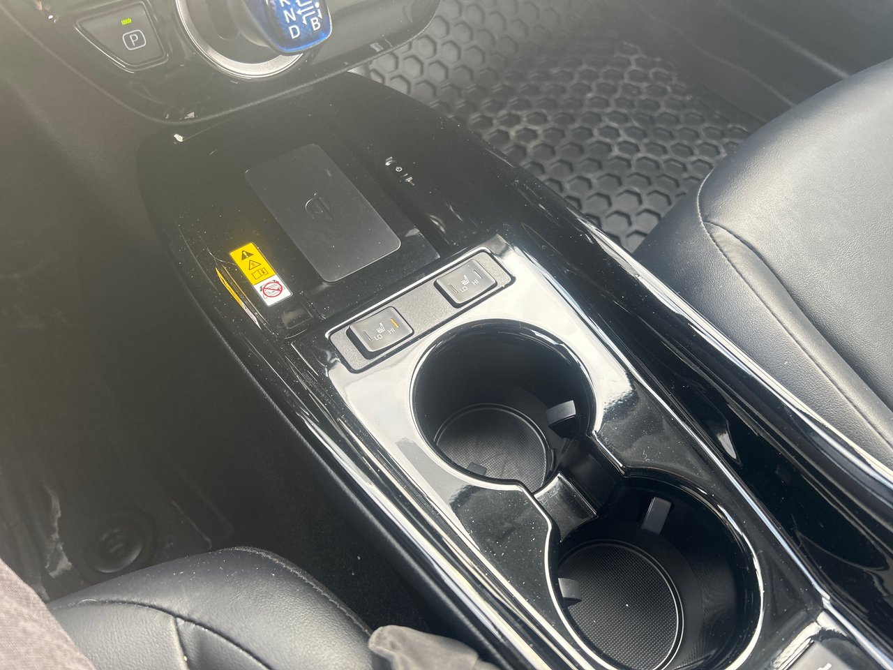 2022 Toyota Prius Prime - Image 9