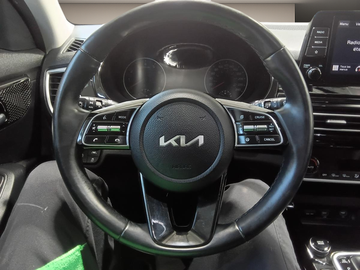 2023 Kia Seltos - Image 15