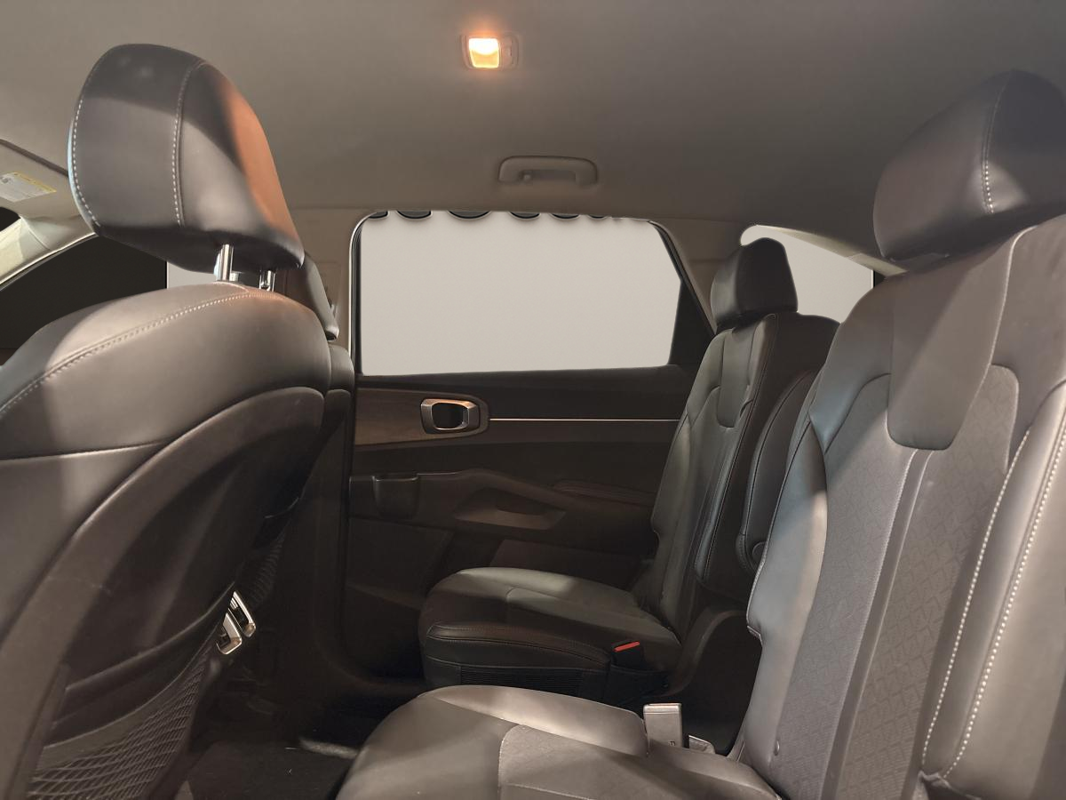 2021 Kia Sorento - Image 7
