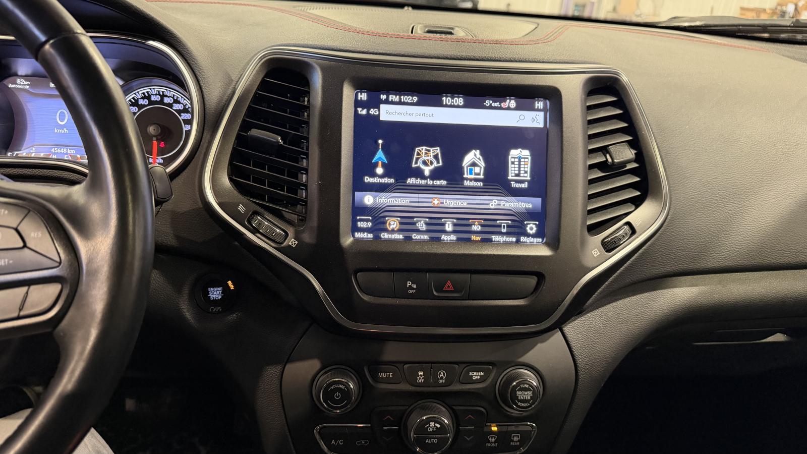 2020 Jeep Cherokee - Image 19