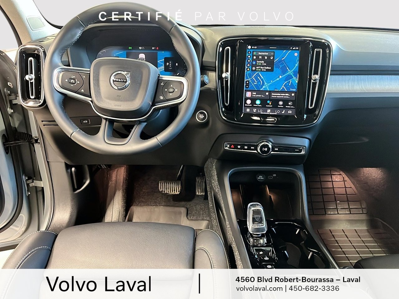 2025 Volvo XC40 - Image 13