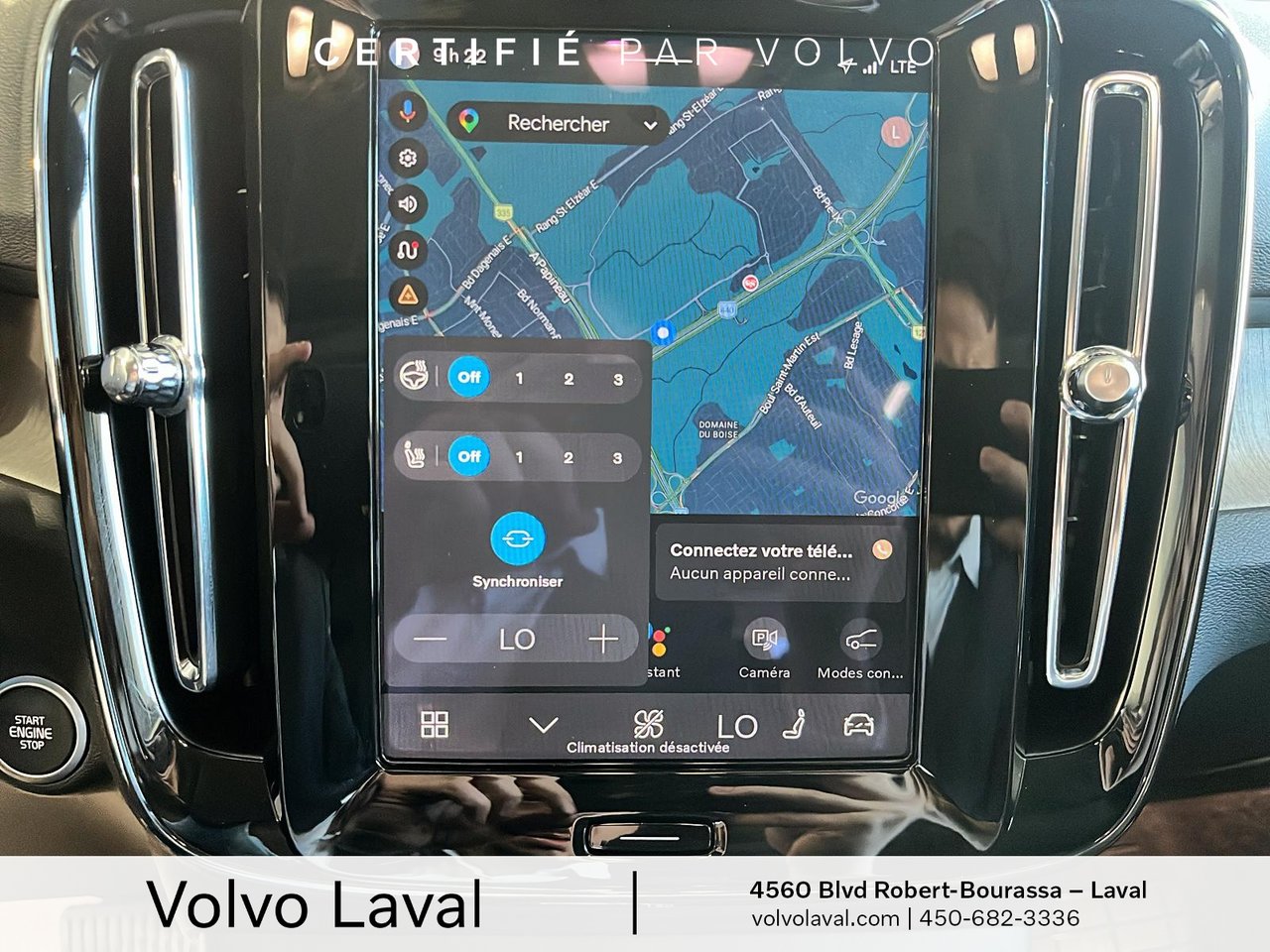 2025 Volvo XC40 - Image 16