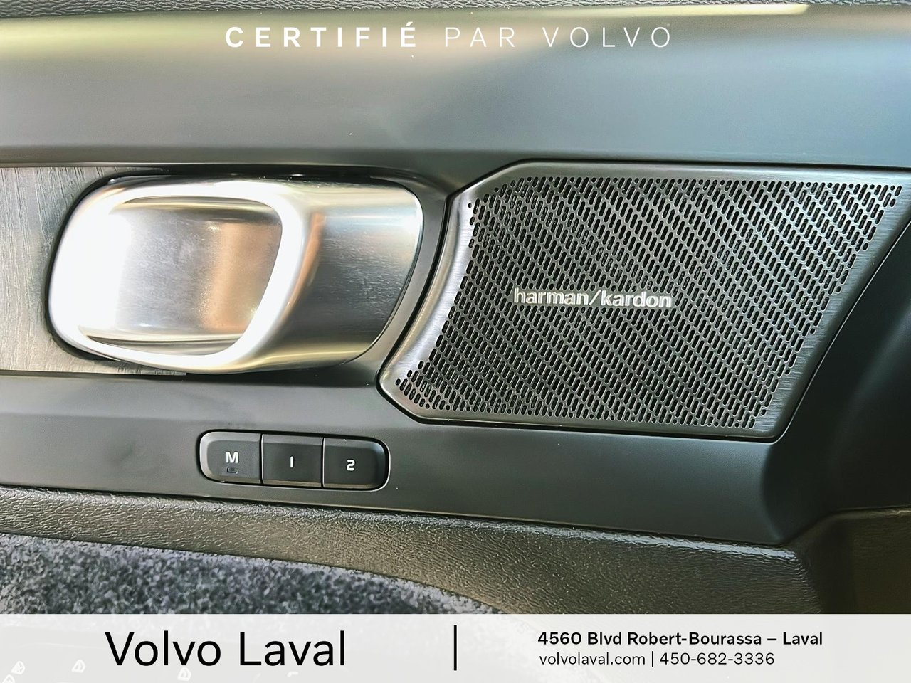 2025 Volvo XC40 - Image 19