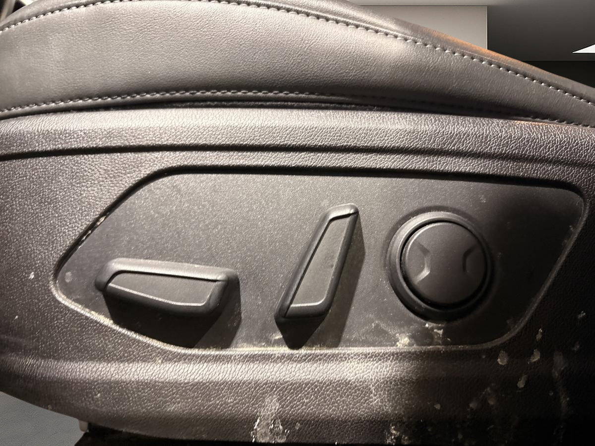 2021 Kia Sorento - Image 21