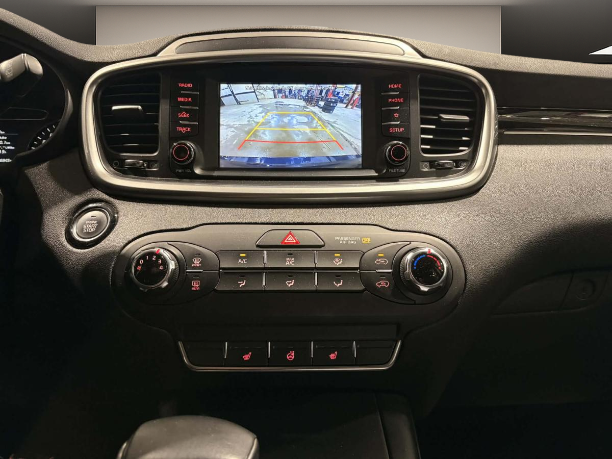 2019 Kia Sorento - Image 15