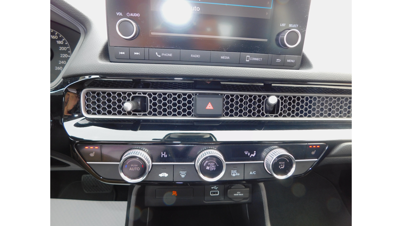 2024 Honda Civic - Image 32