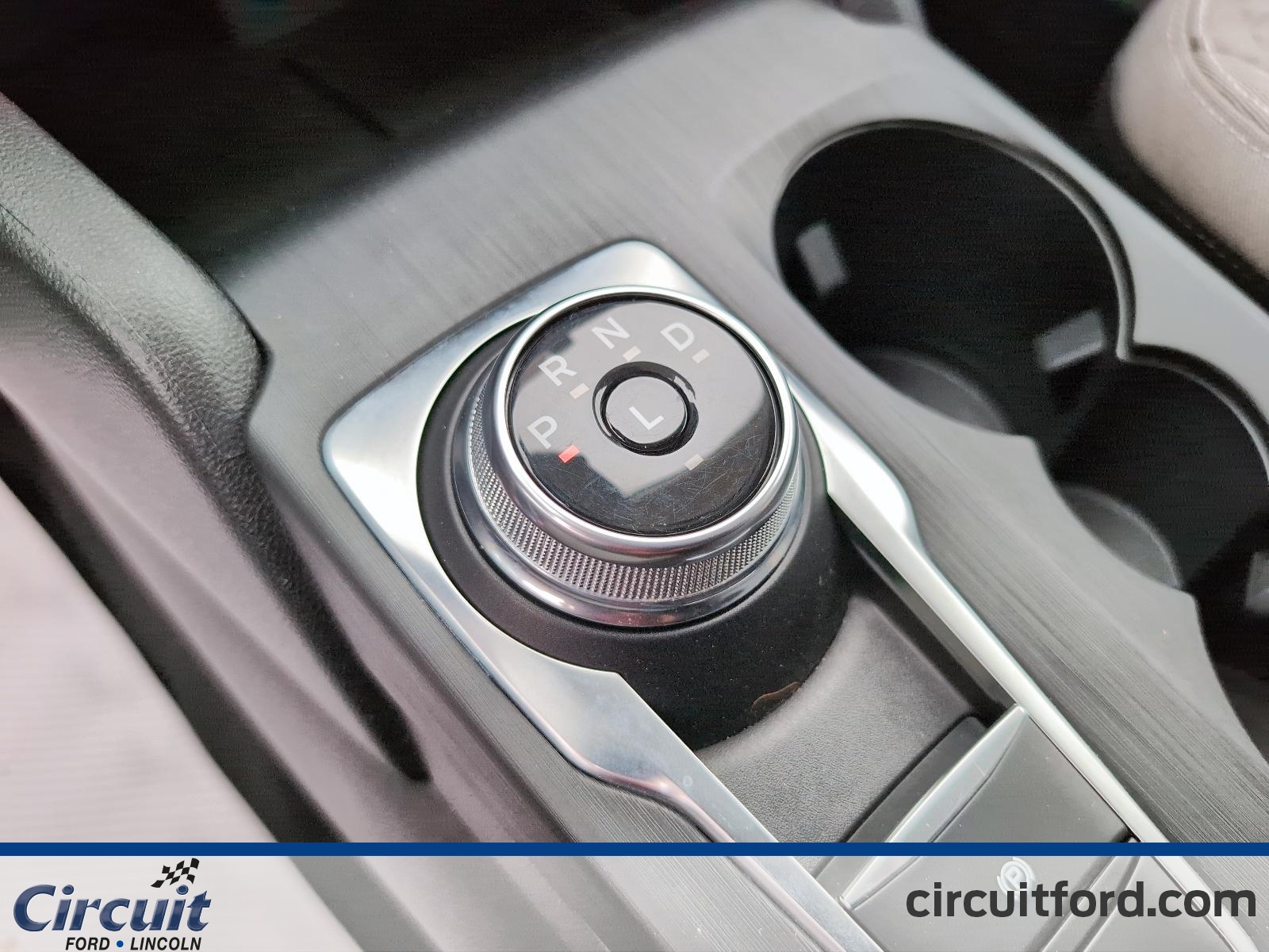 2022 Ford Escape - Image 16