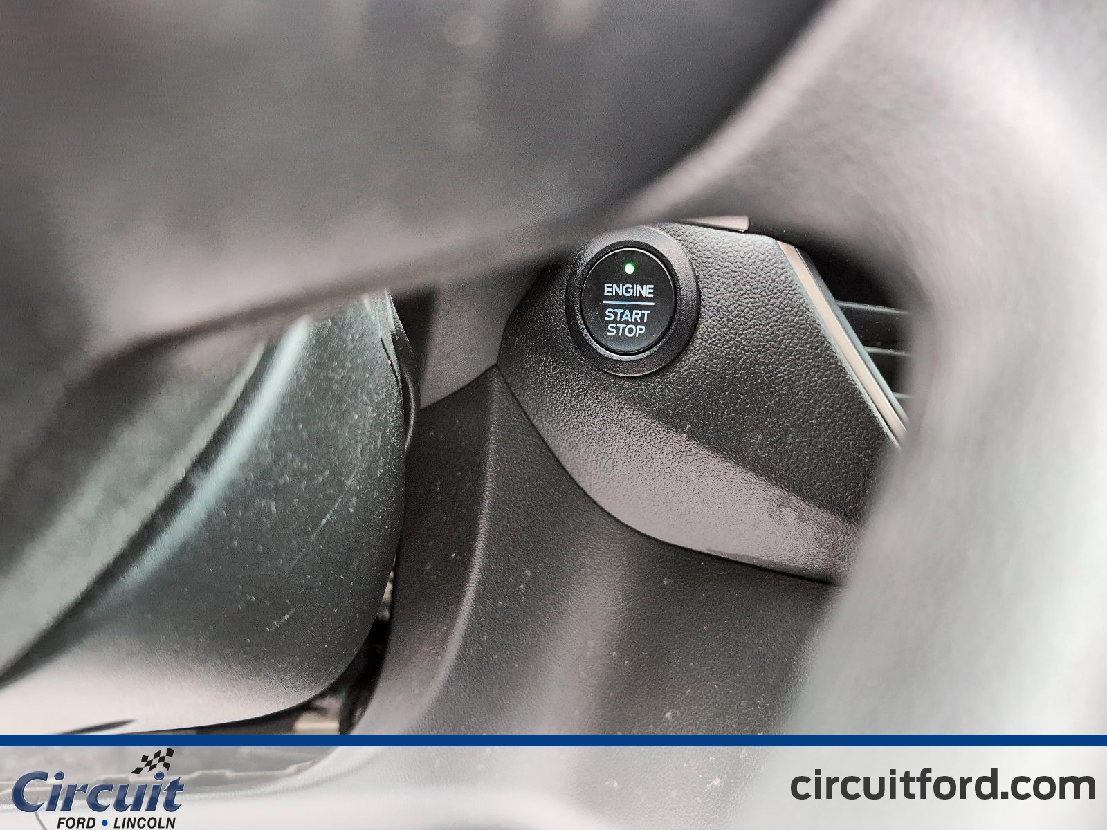 2022 Ford Escape Plug-in Hybrid - Image 19