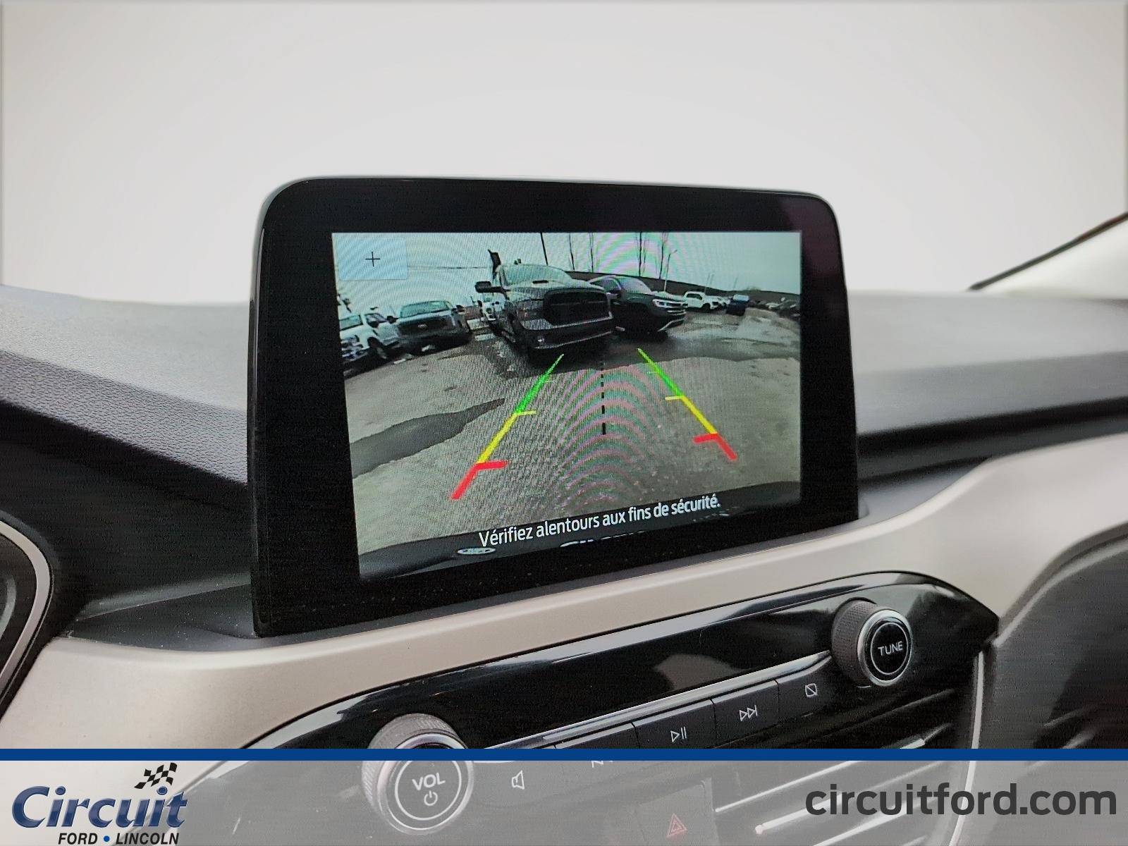 2022 Ford Escape Plug-in Hybrid - Image 28