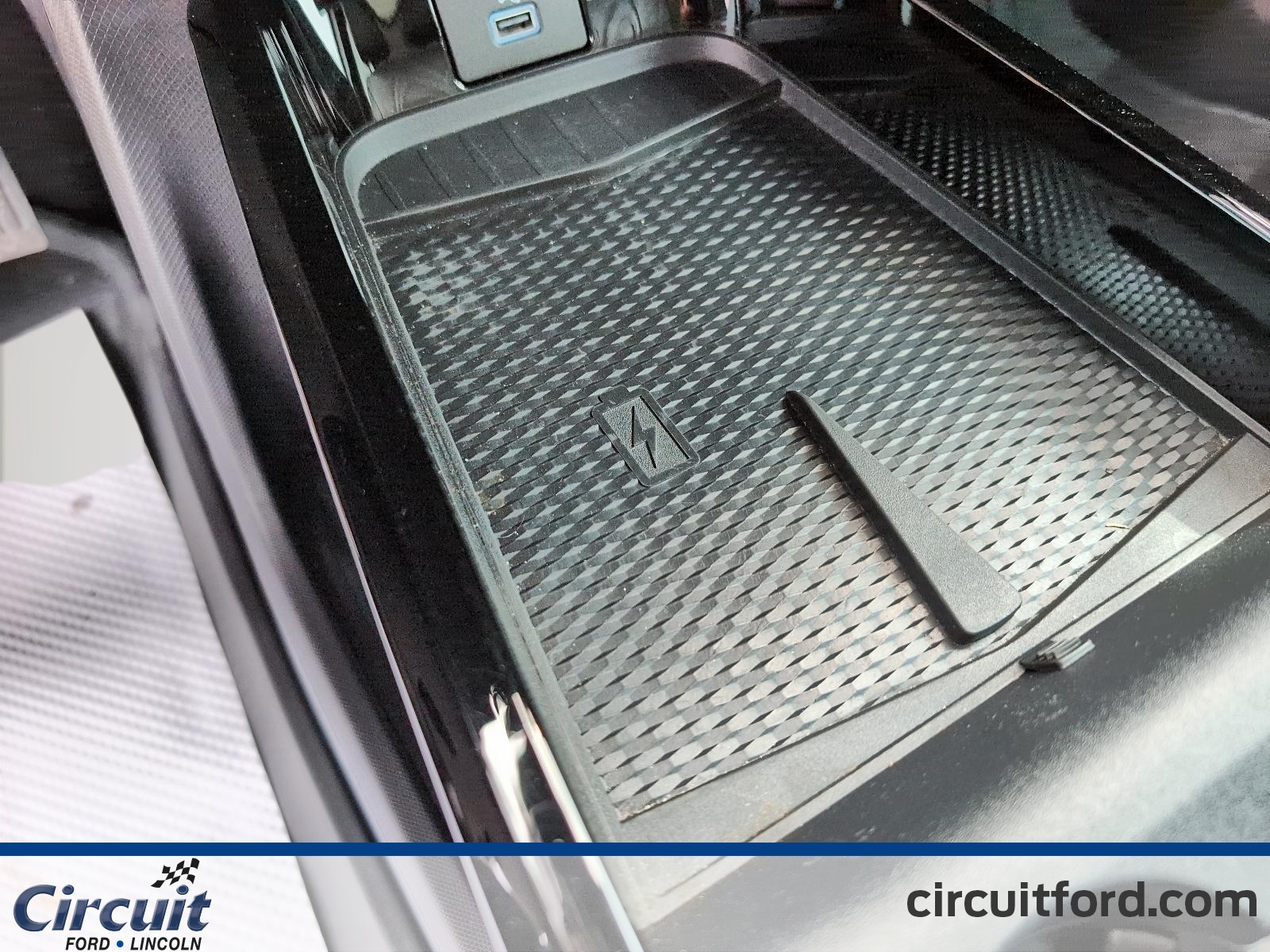 2023 Ford Mustang Mach-E - Image 15