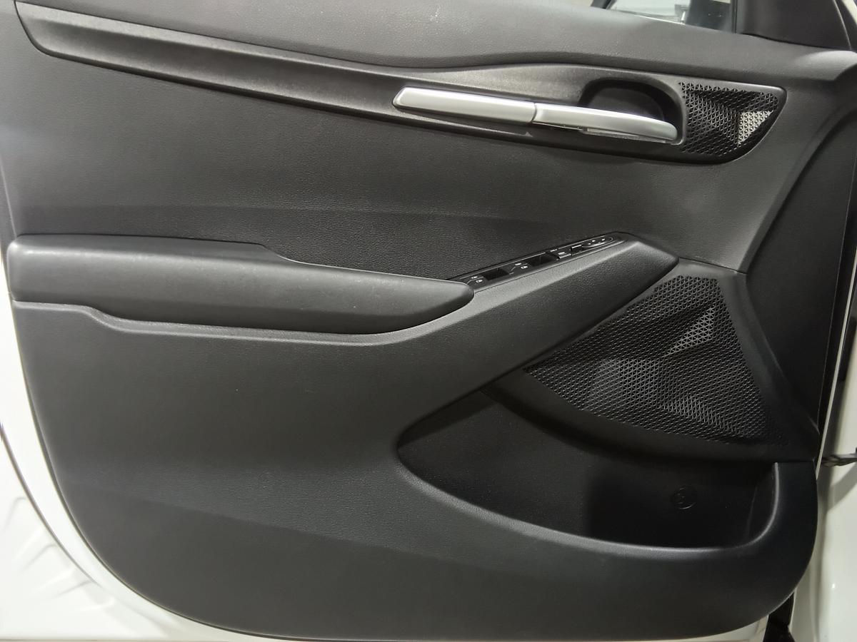 2023 Kia Seltos - Image 19