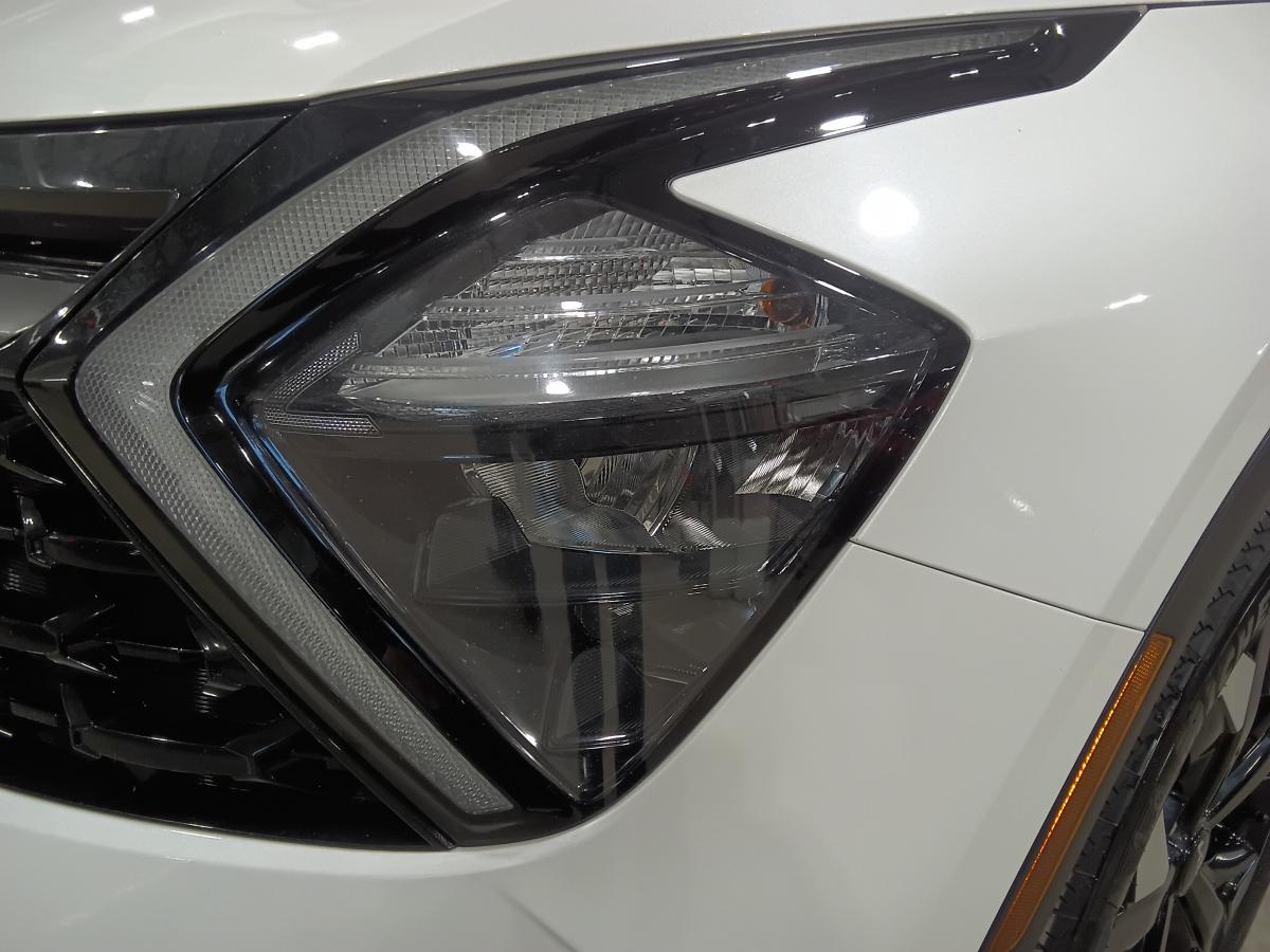 2024 Kia Sportage - Image 9