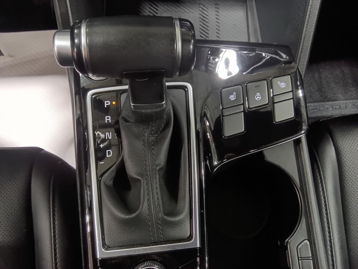 2024 Kia Sportage - Image 17