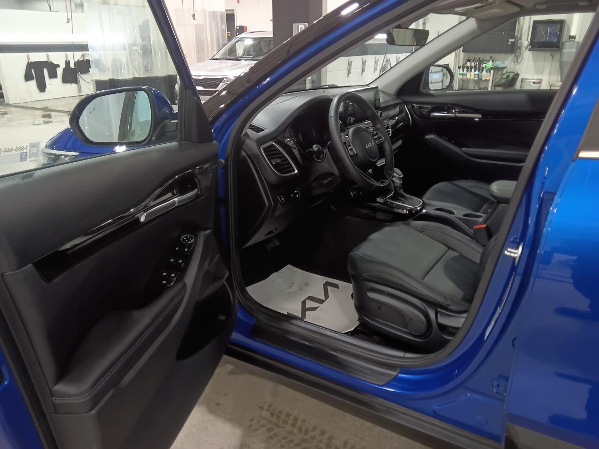 2022 Kia Seltos - Image 12