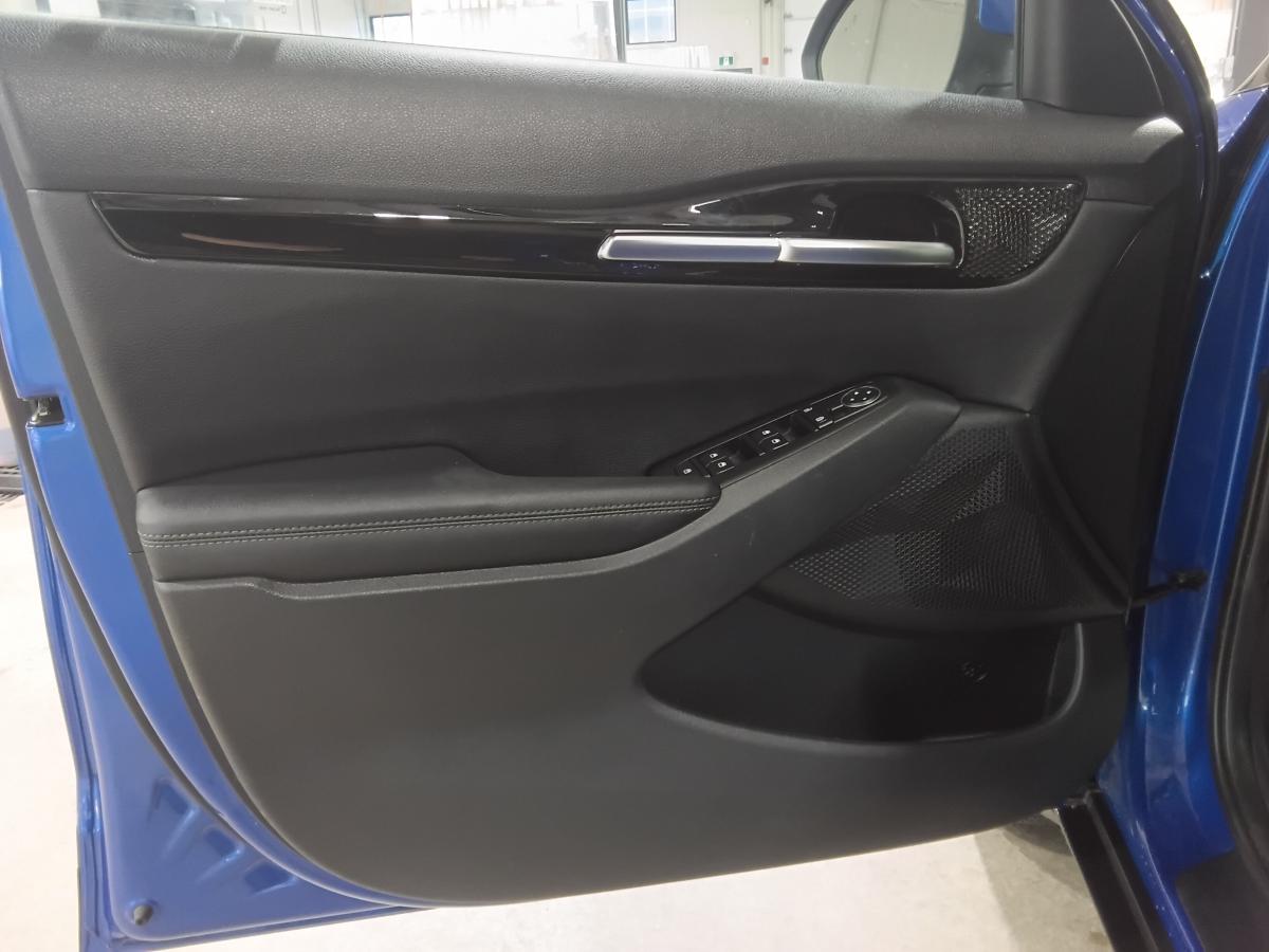 2022 Kia Seltos - Image 16