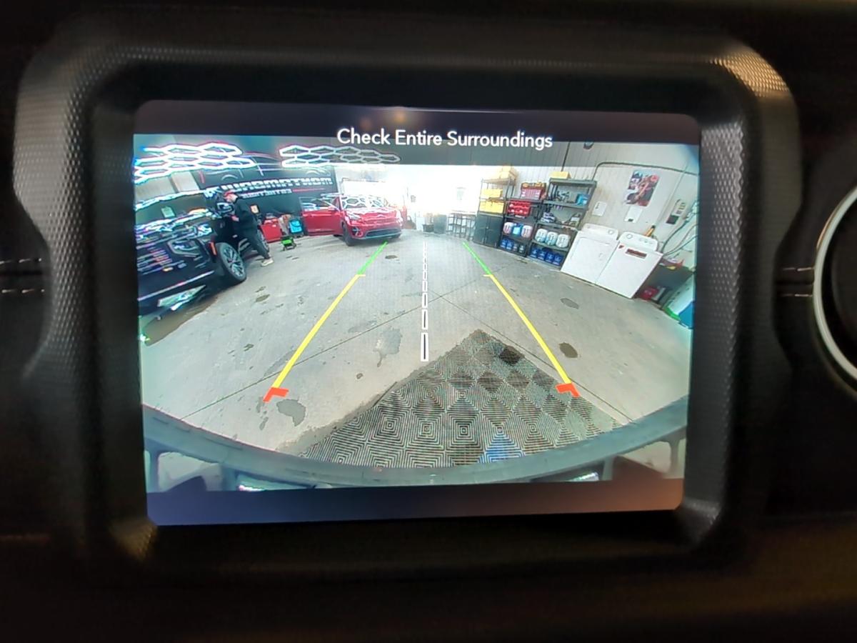 2021 Jeep Wrangler 4xe - Image 19