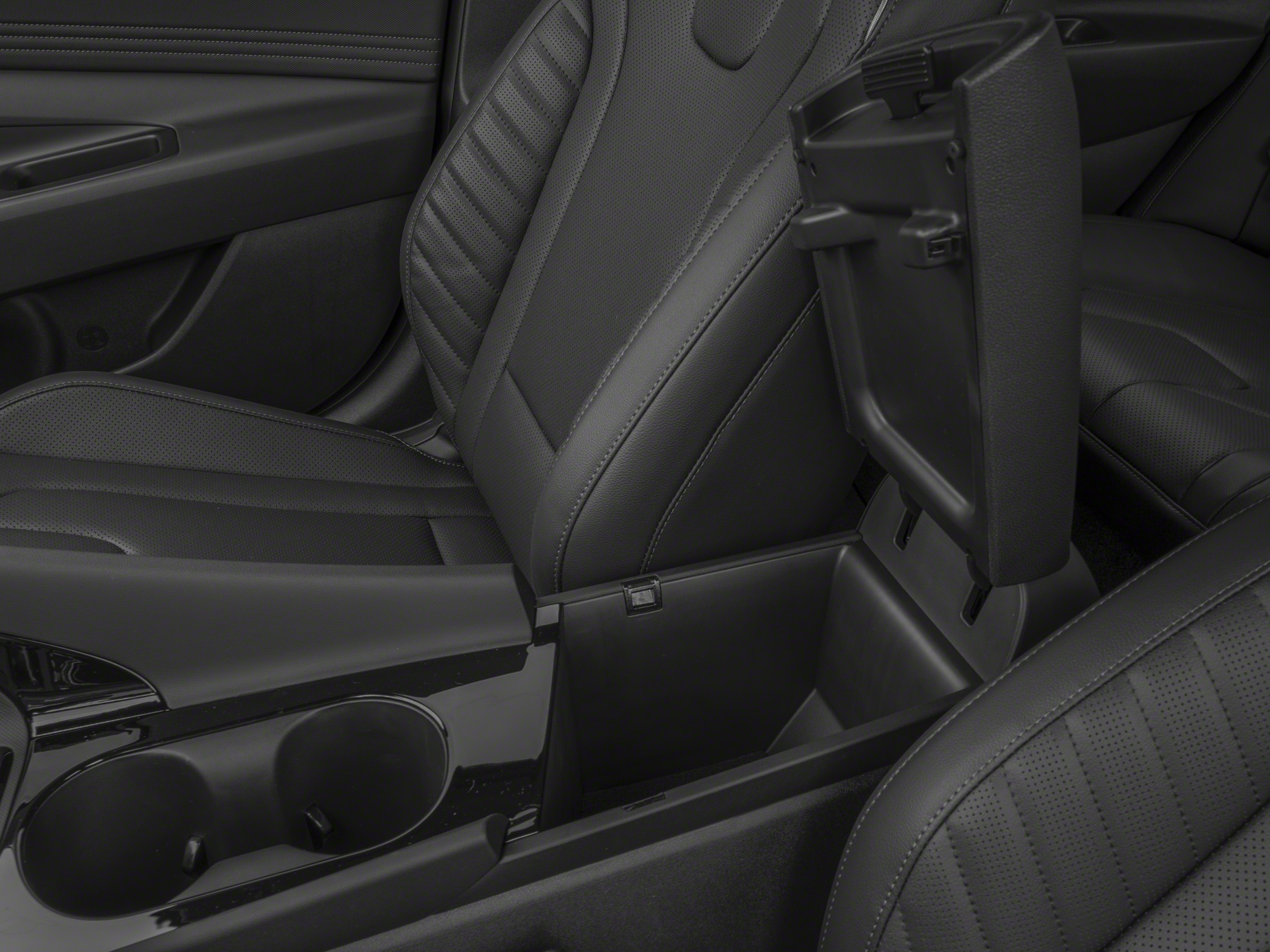 2026 Hyundai Elantra - Image 10