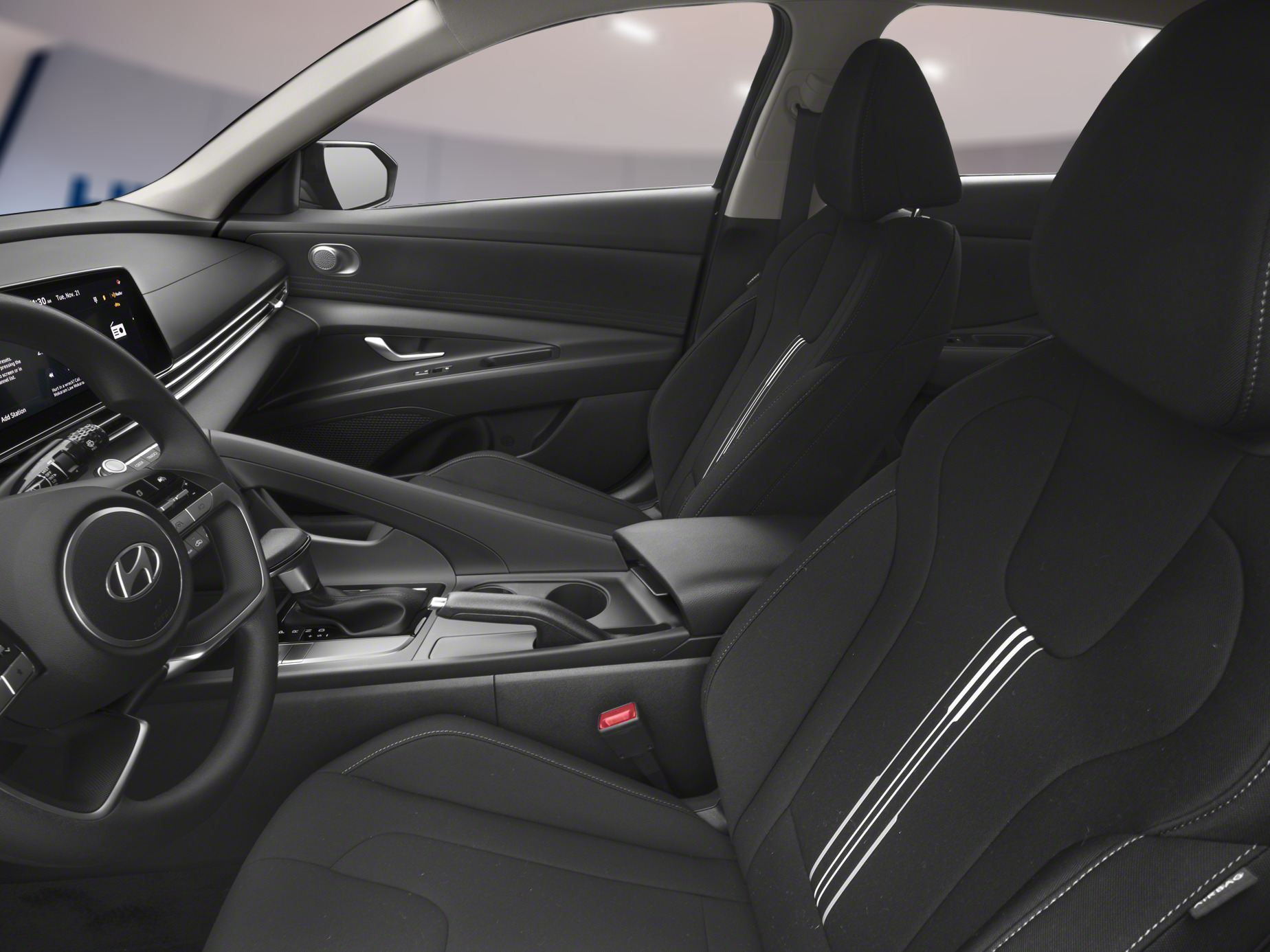 2026 Hyundai Elantra - Image 5