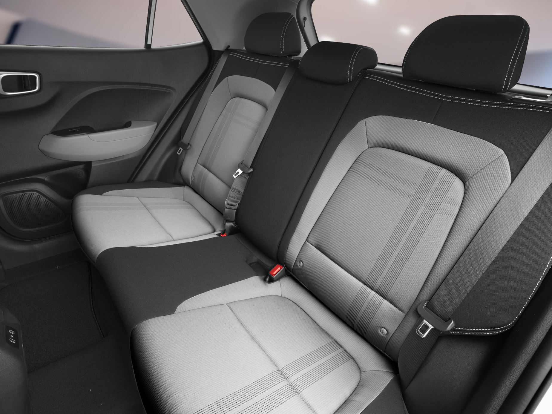 2026 Hyundai Venue - Image 9