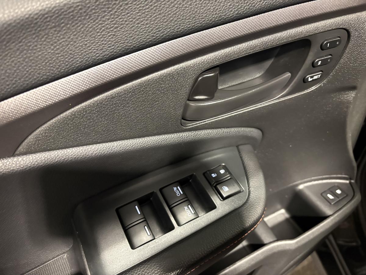 2022 Honda Pilot - Image 17